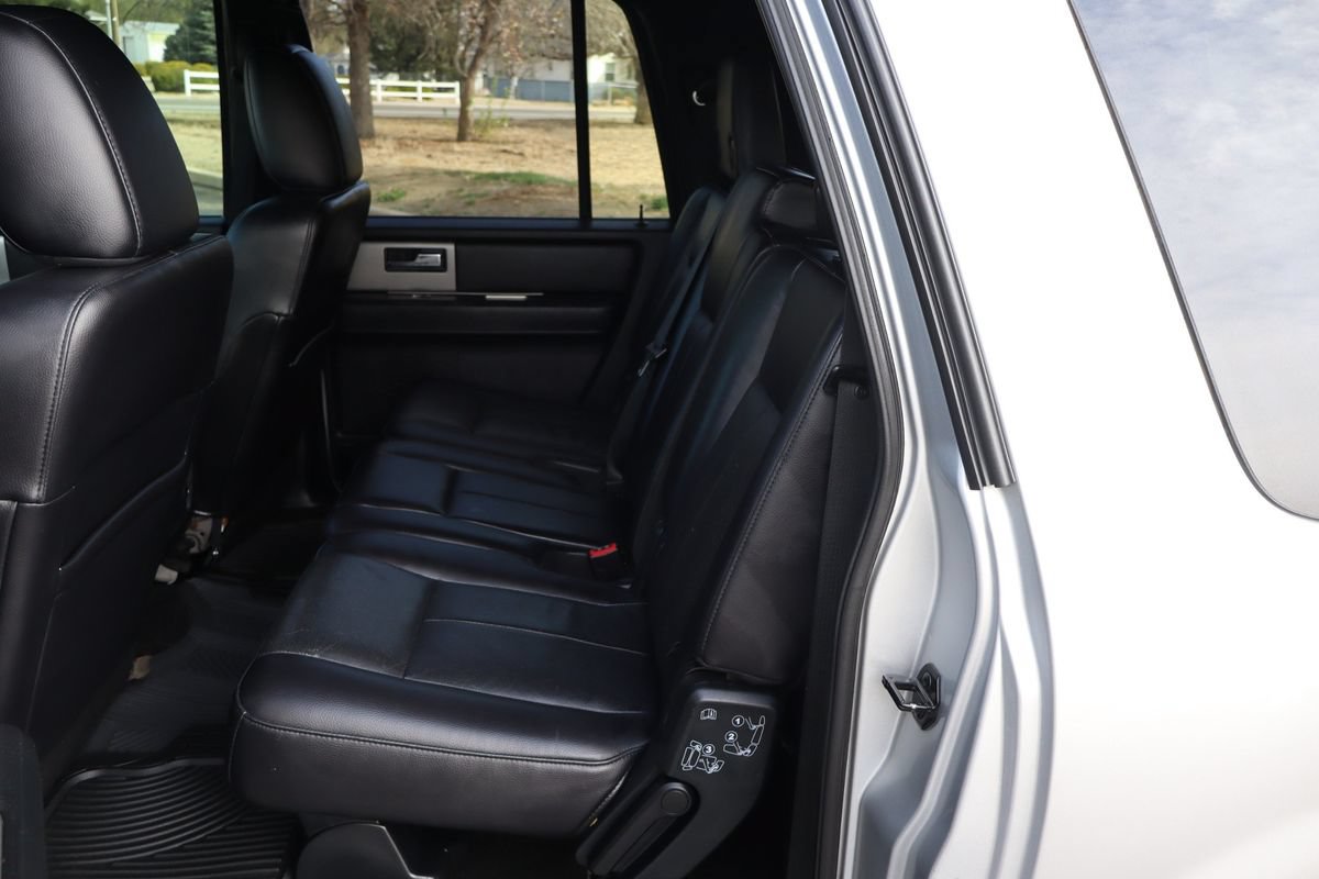 Used 2015 Ford Expedition EL XLT w/ Equipment Group 202A image 20