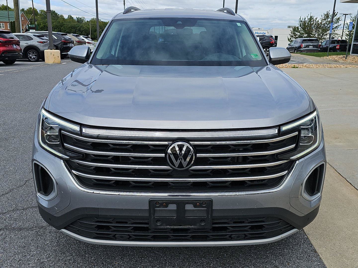 Used 2024 Volkswagen Atlas SE AWD/4WD image 27