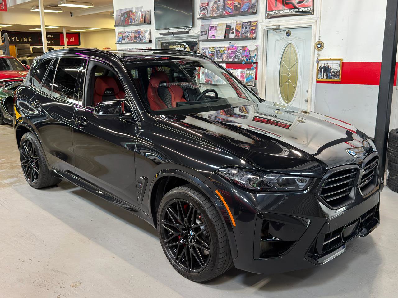 Used 2025 BMW X5 M Competition w/ Executive Package AWD/4WD image 3