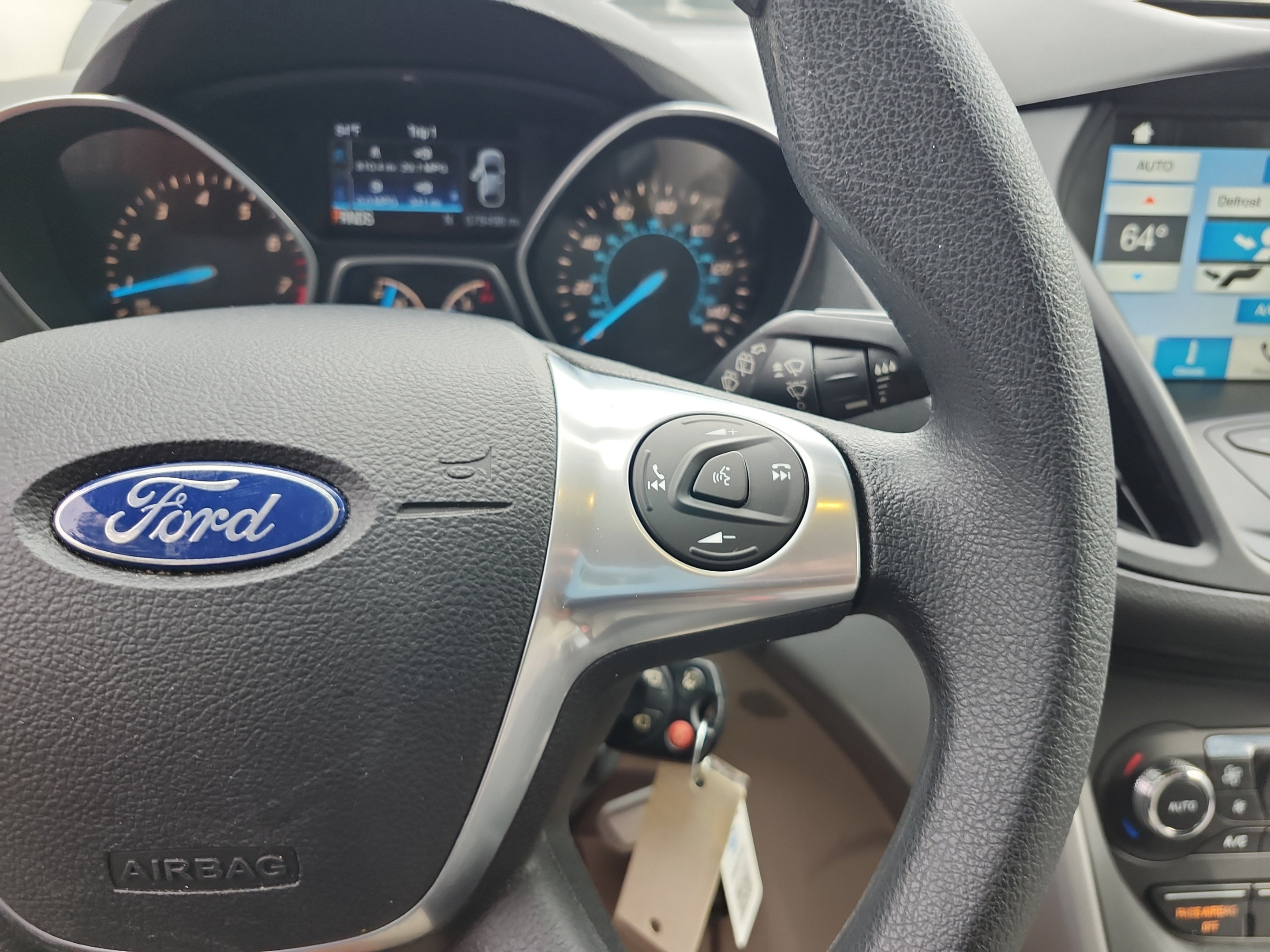 Used 2016 Ford Escape SE w/ Equipment Group 201A FWD image 26