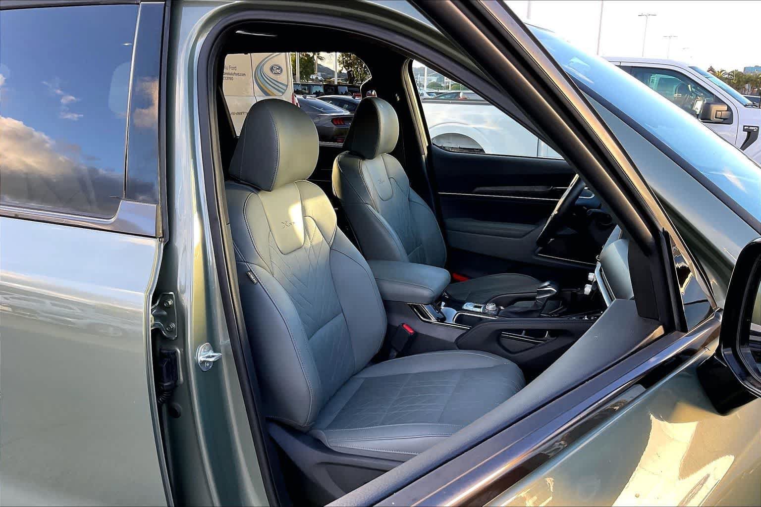 Used 2024 Kia Telluride SX Prestige X-Pro AWD/4WD image 13