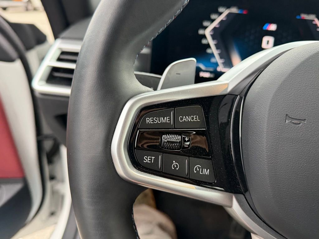 Used 2025 BMW M440i Convertible w/ Premium Package image 9