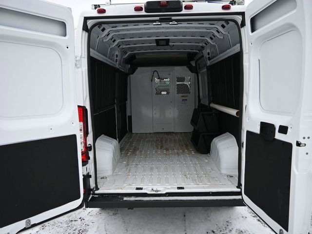 Used 2024 RAM ProMaster 2500 w/ Convenience Group image 10