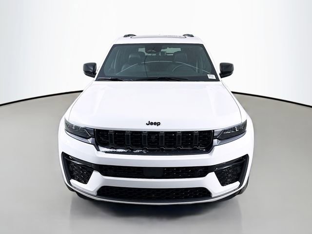 New 2026 Jeep Grand Cherokee Limited AWD/4WD image 2