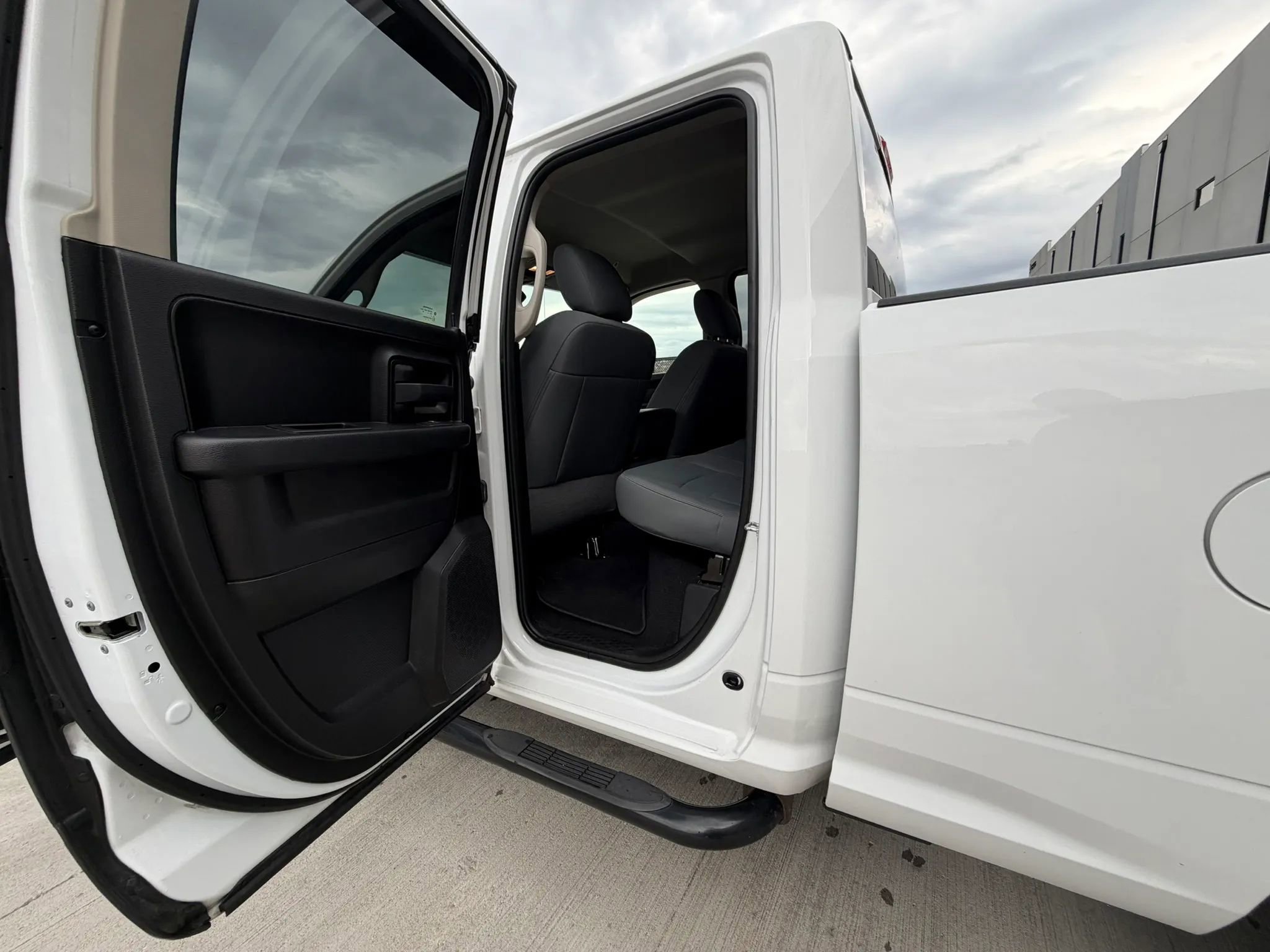 Used 2019 RAM 1500 Express image 23