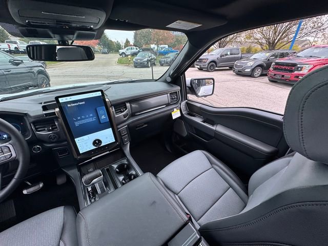 New 2025 Ford F150 Lightning Lariat image 18