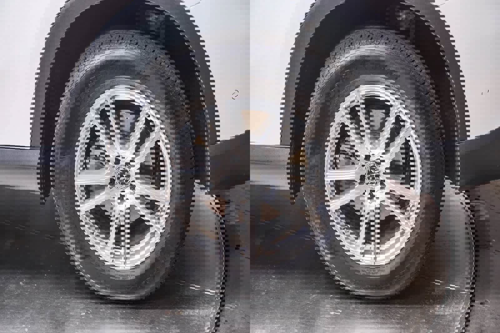 Certified 2025 Mercedes-Benz GLC 300 4MATIC image 9