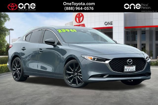 Used 2023 MAZDA MAZDA3 s image 1