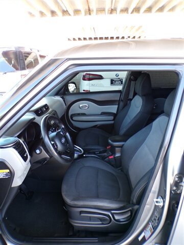 Used 2017 Kia Soul + FWD image 15