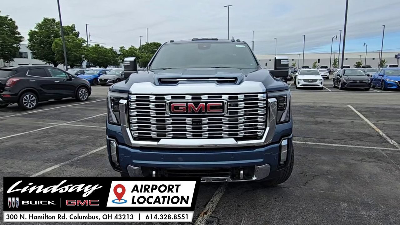 New 2026 GMC Sierra 2500 Denali w/ Denali Reserve Package AWD/4WD image 3