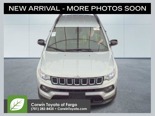 Used 2024 Jeep Compass Latitude w/ Convenience Group 360° Tour