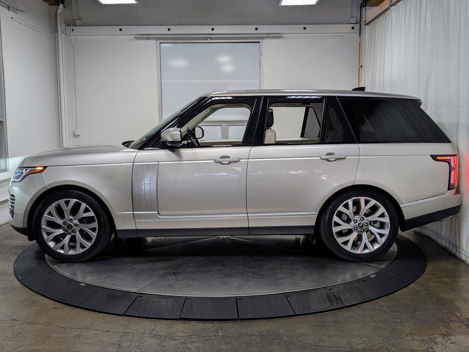 Used 2020 Land Rover Range Rover HSE AWD/4WD image 6