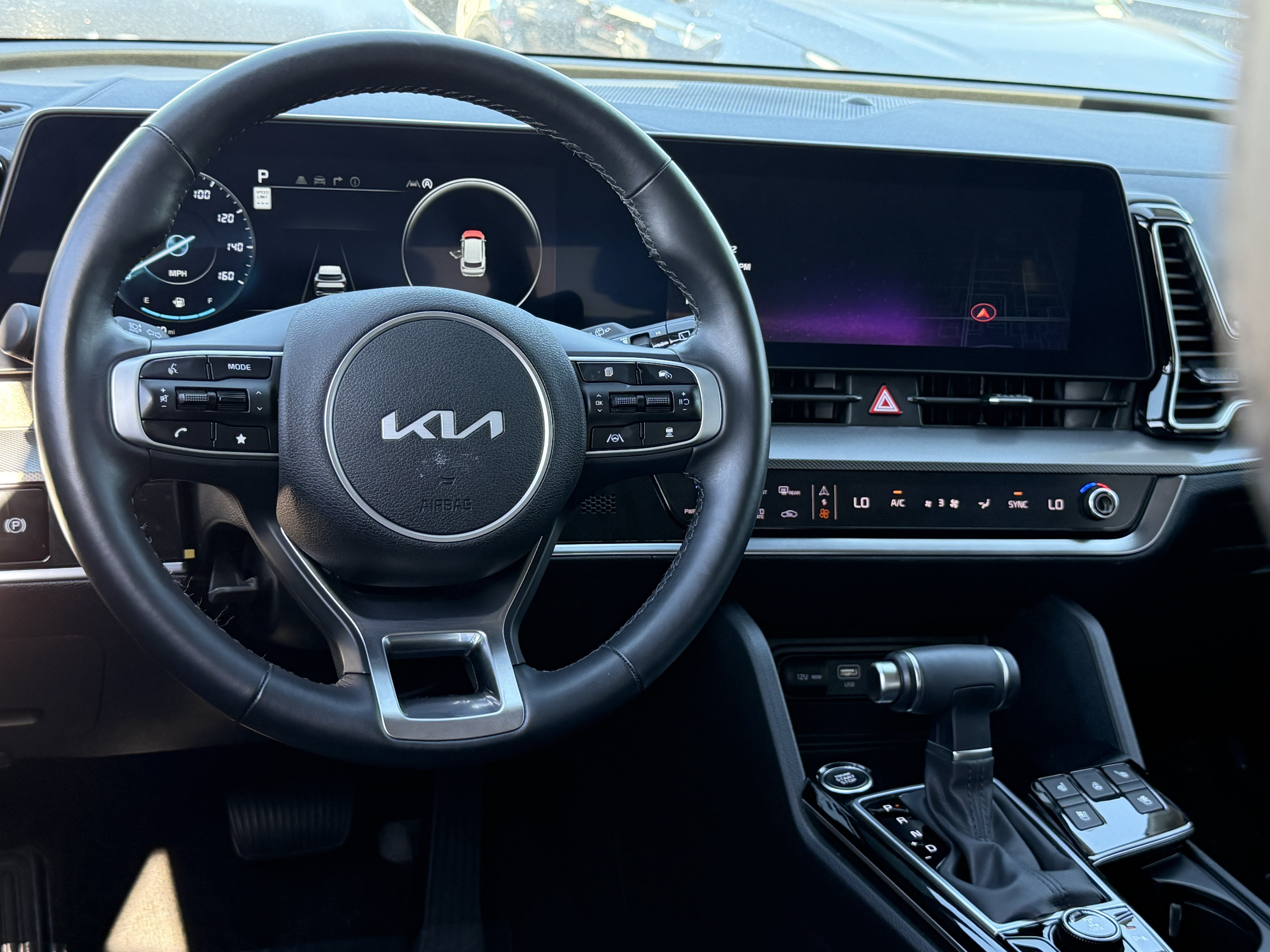 Certified 2025 Kia Sportage SX AWD/4WD image 26