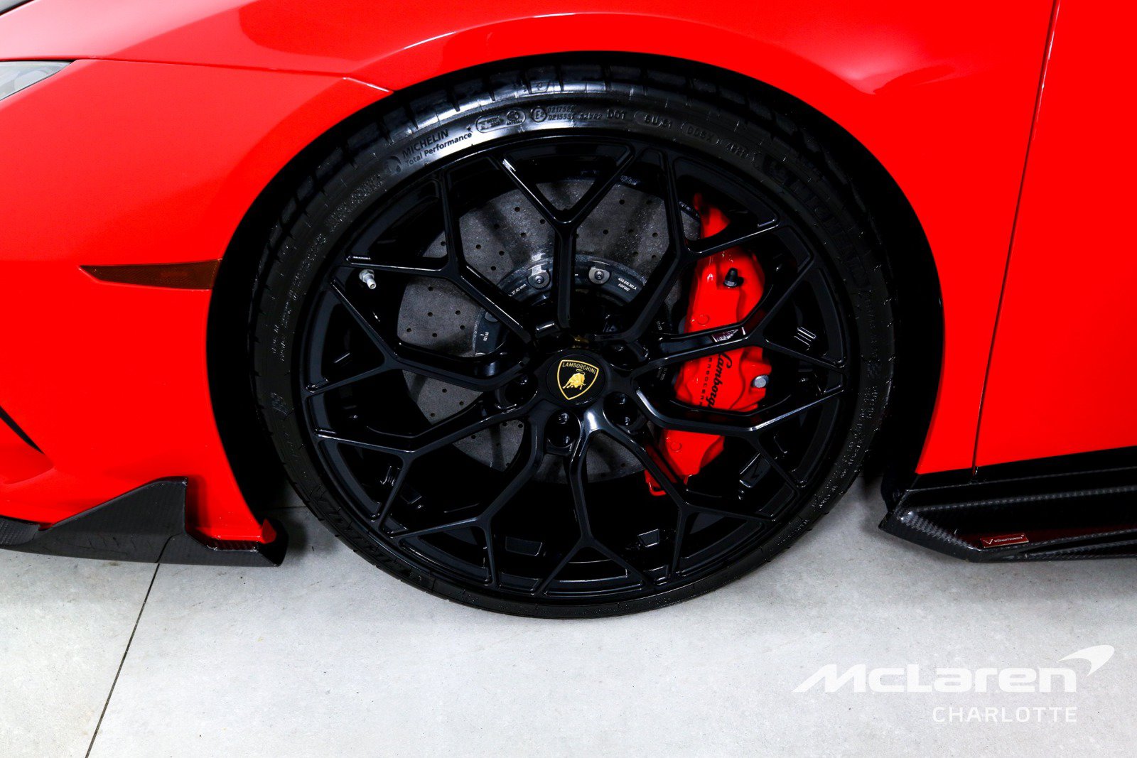 Used 2020 Lamborghini Huracan EVO AWD/4WD image 28