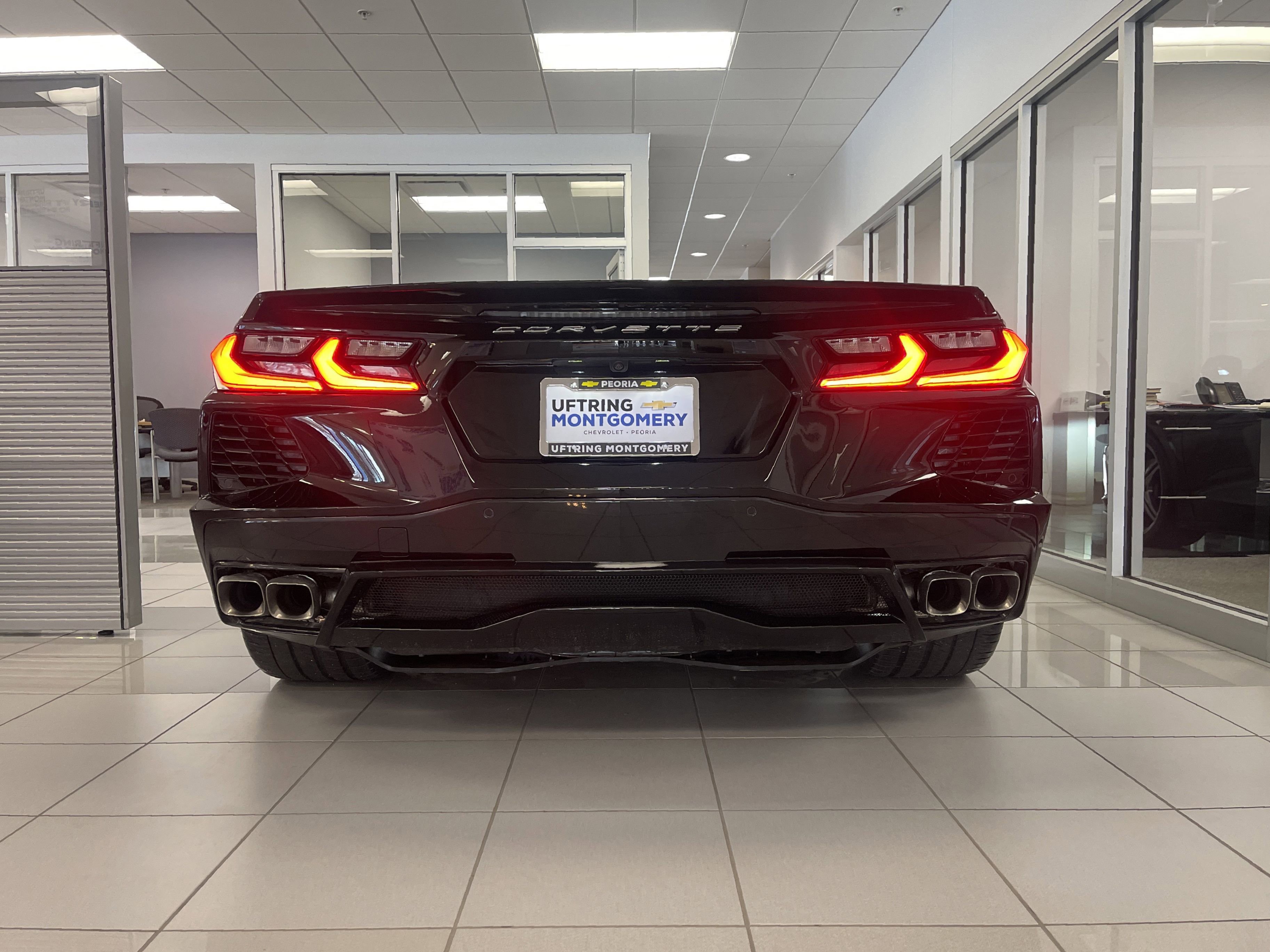 Used 2023 Chevrolet Corvette Stingray Preferred Conv w/ Chrome Exterior Badge Package image 3