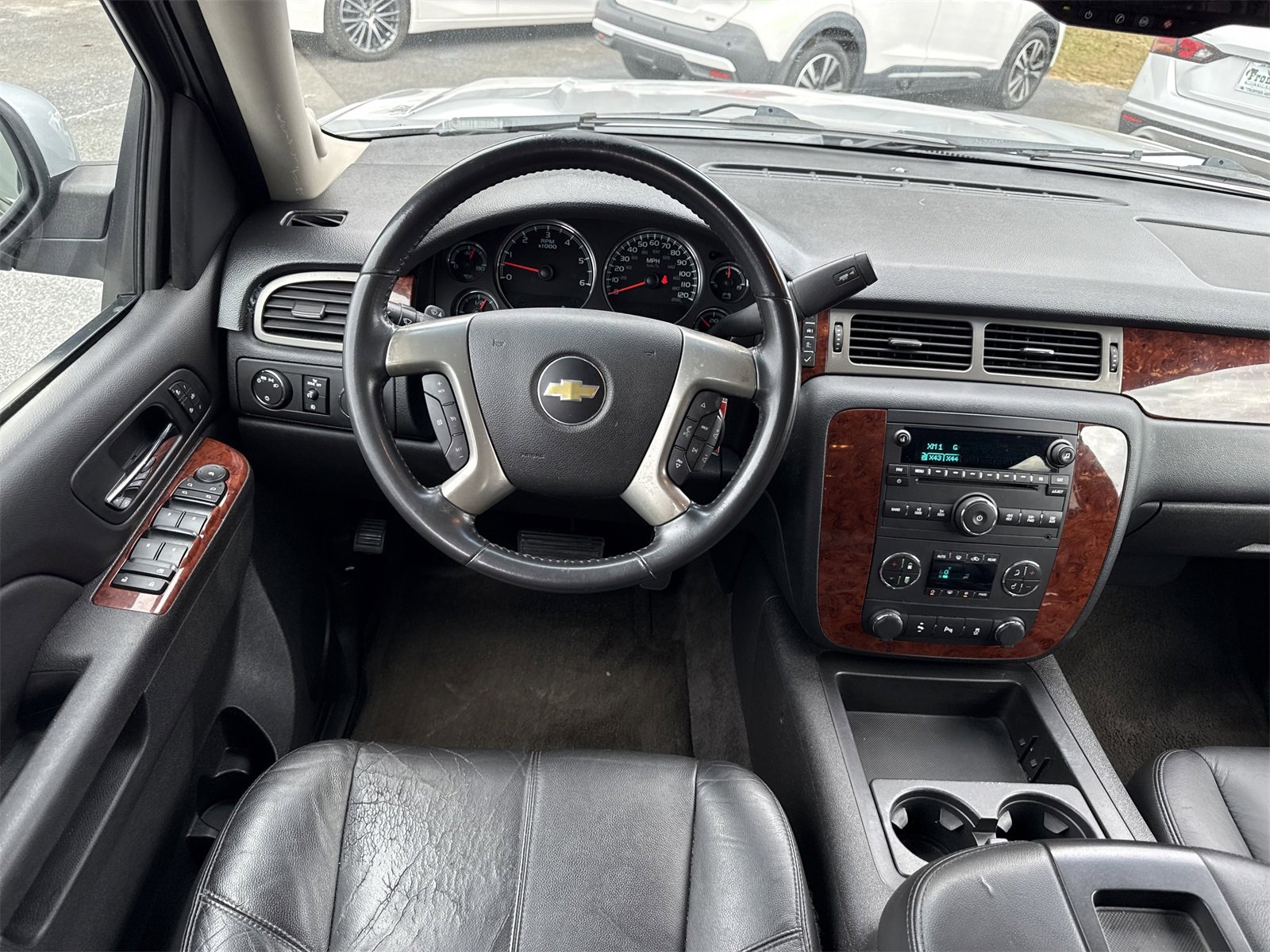 Used 2012 Chevrolet Suburban LT w/ Luxury Package image 15