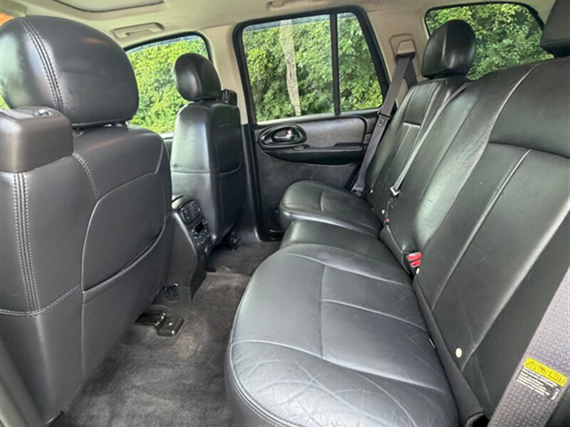 Used 2005 Chevrolet TrailBlazer LT AWD/4WD image 21