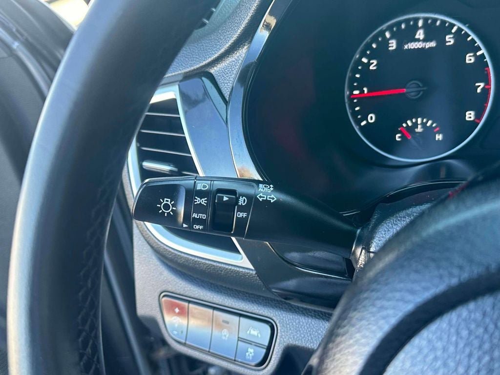 Used 2021 Kia Seltos EX image 24