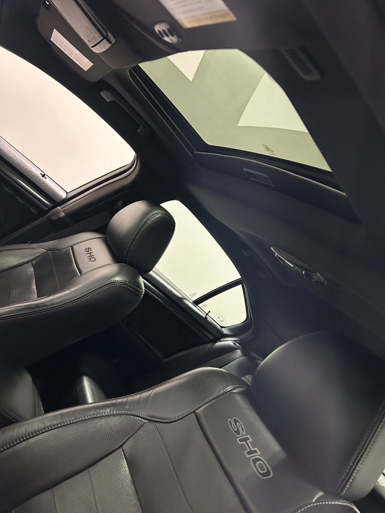 Used 2013 Ford Taurus SHO image 16