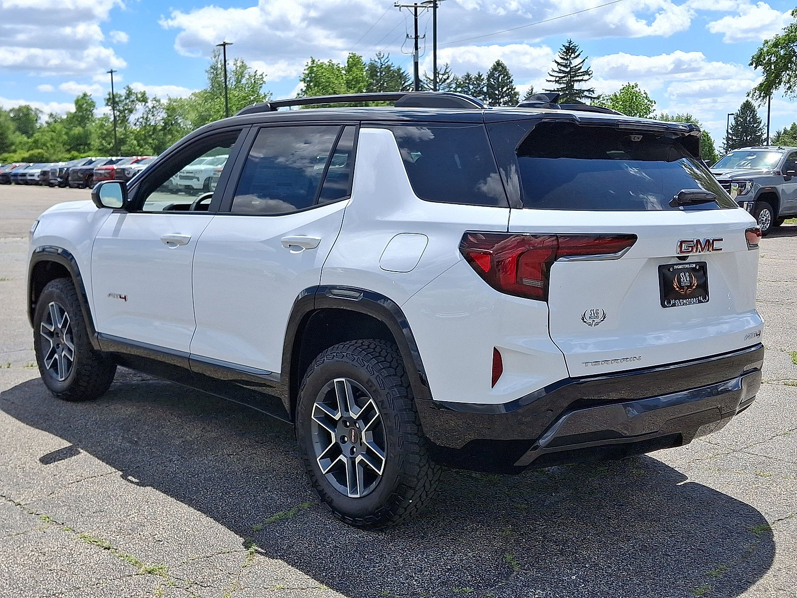 New 2026 GMC Terrain AT4 w/ Technology Package II AWD/4WD image 11