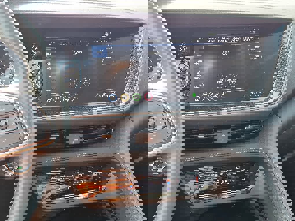 Used 2023 Buick Envision Preferred w/ Sport Touring Package image 13