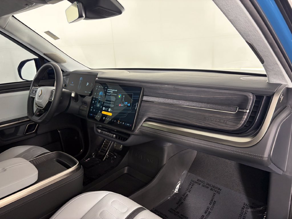 Used 2023 Rivian R1T Adventure Dual AWD/4WD image 35