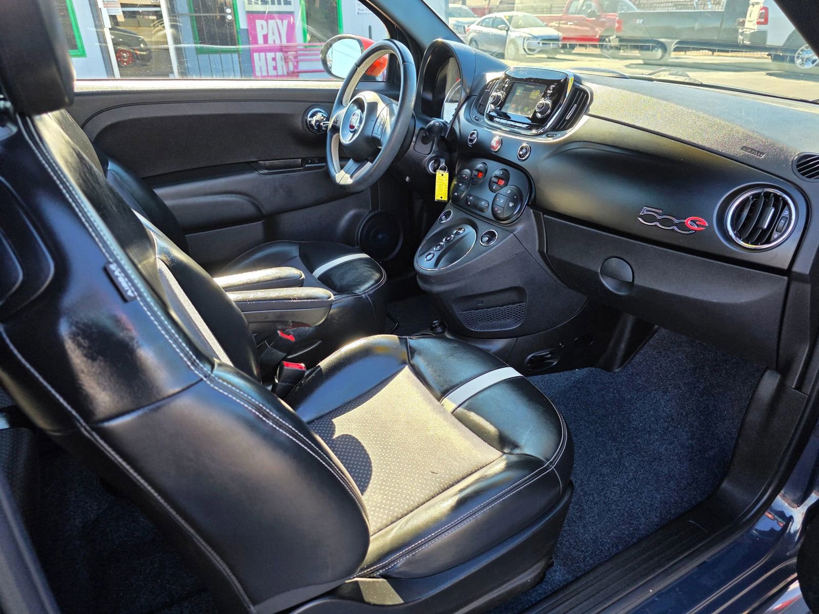 Used 2018 FIAT 500 e w/ Esport Package image 21