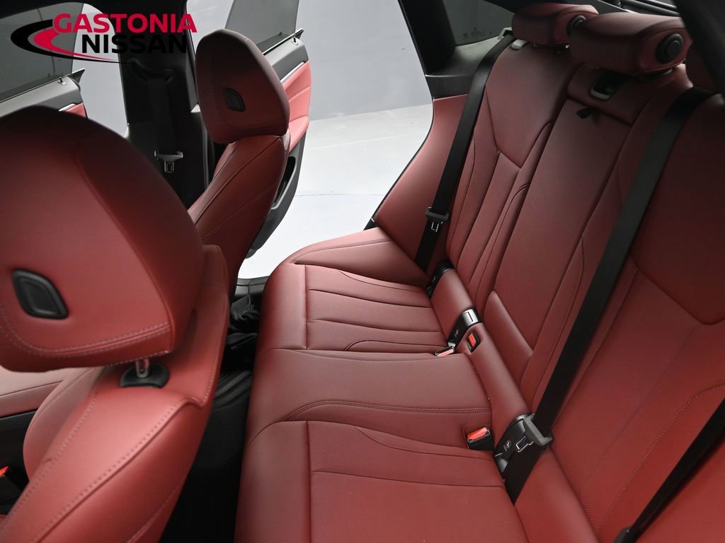 Used 2025 BMW i4 eDrive40 image 18