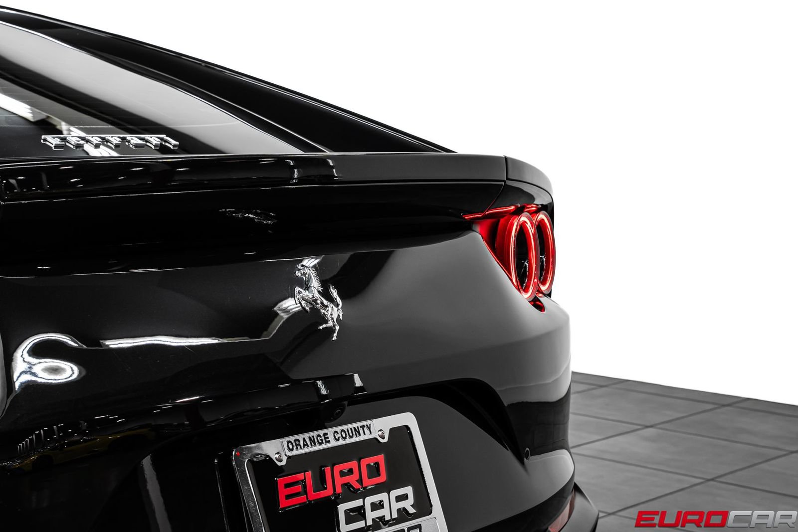 Used 2020 Ferrari 812 Superfast RWD image 22