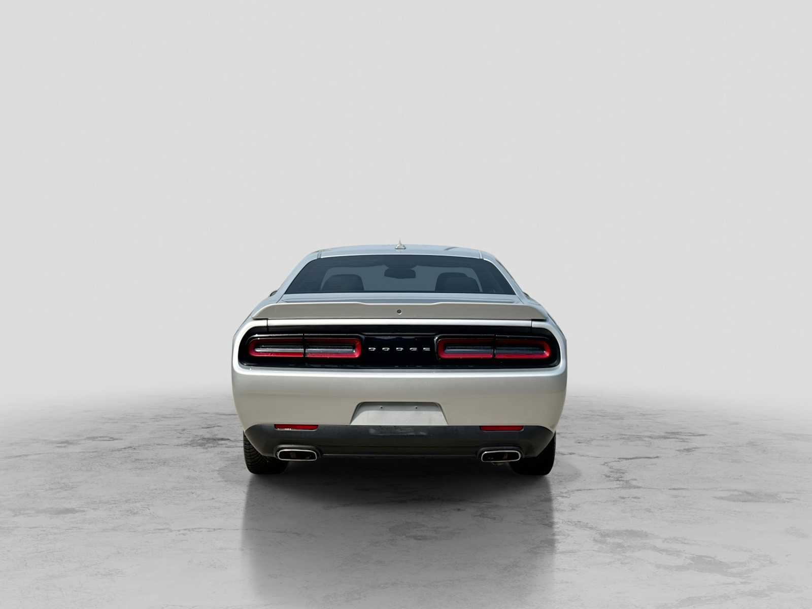 Used 2020 Dodge Challenger SXT RWD image 5