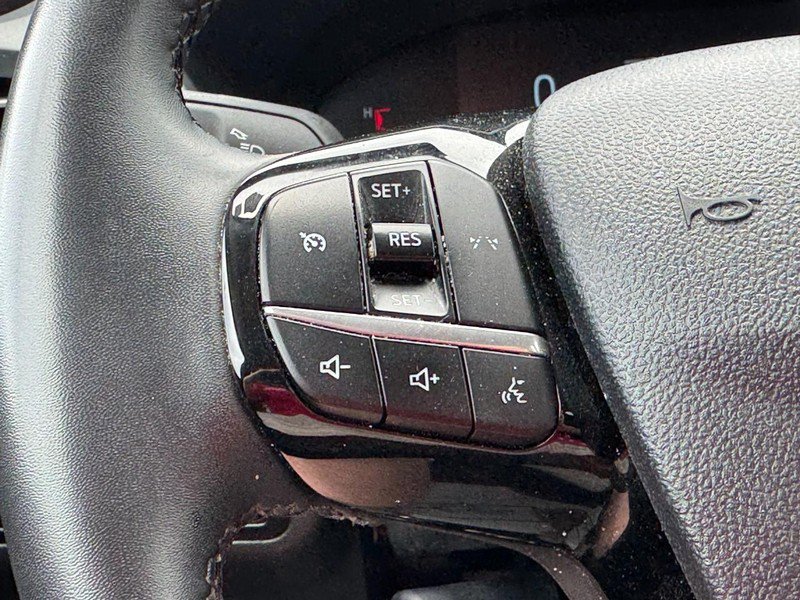 Used 2023 Ford Escape Active AWD/4WD image 16