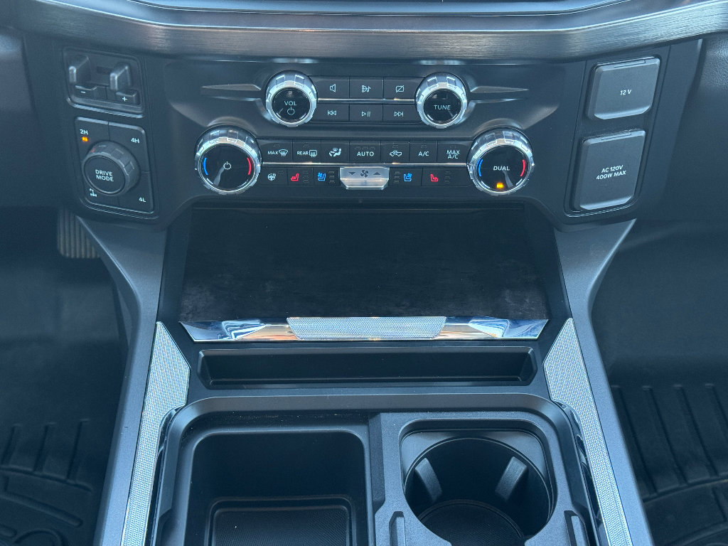 Used 2024 Ford F350 Lariat w/ Chrome Package image 12