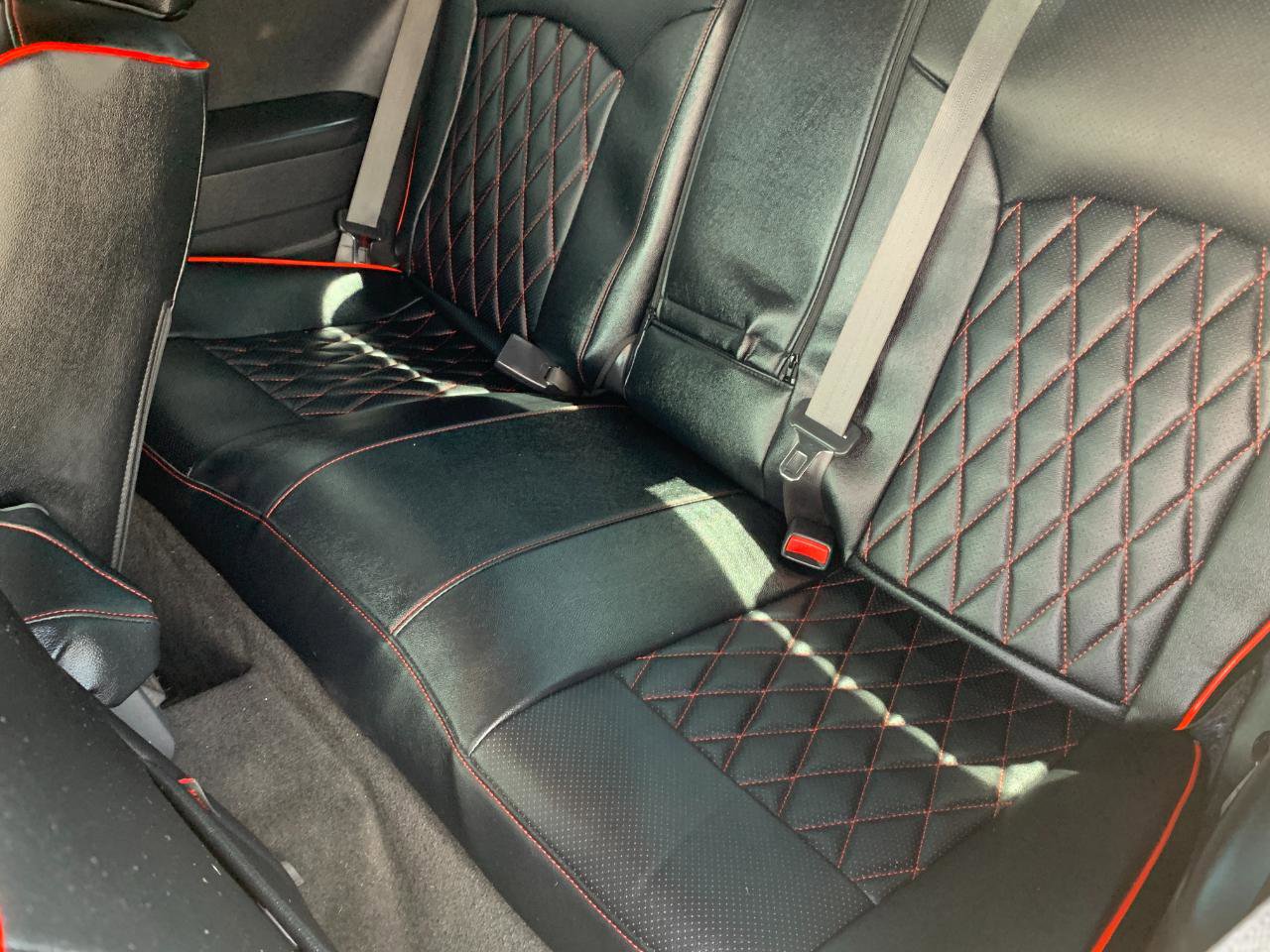 Used 2014 Dodge Challenger SXT RWD image 25