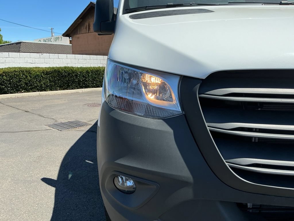 New 2026 Mercedes-Benz Sprinter 2500 image 3