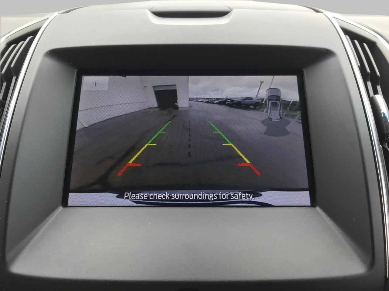 Used 2019 Ford Edge Titanium w/ Cold Weather Package AWD/4WD image 16