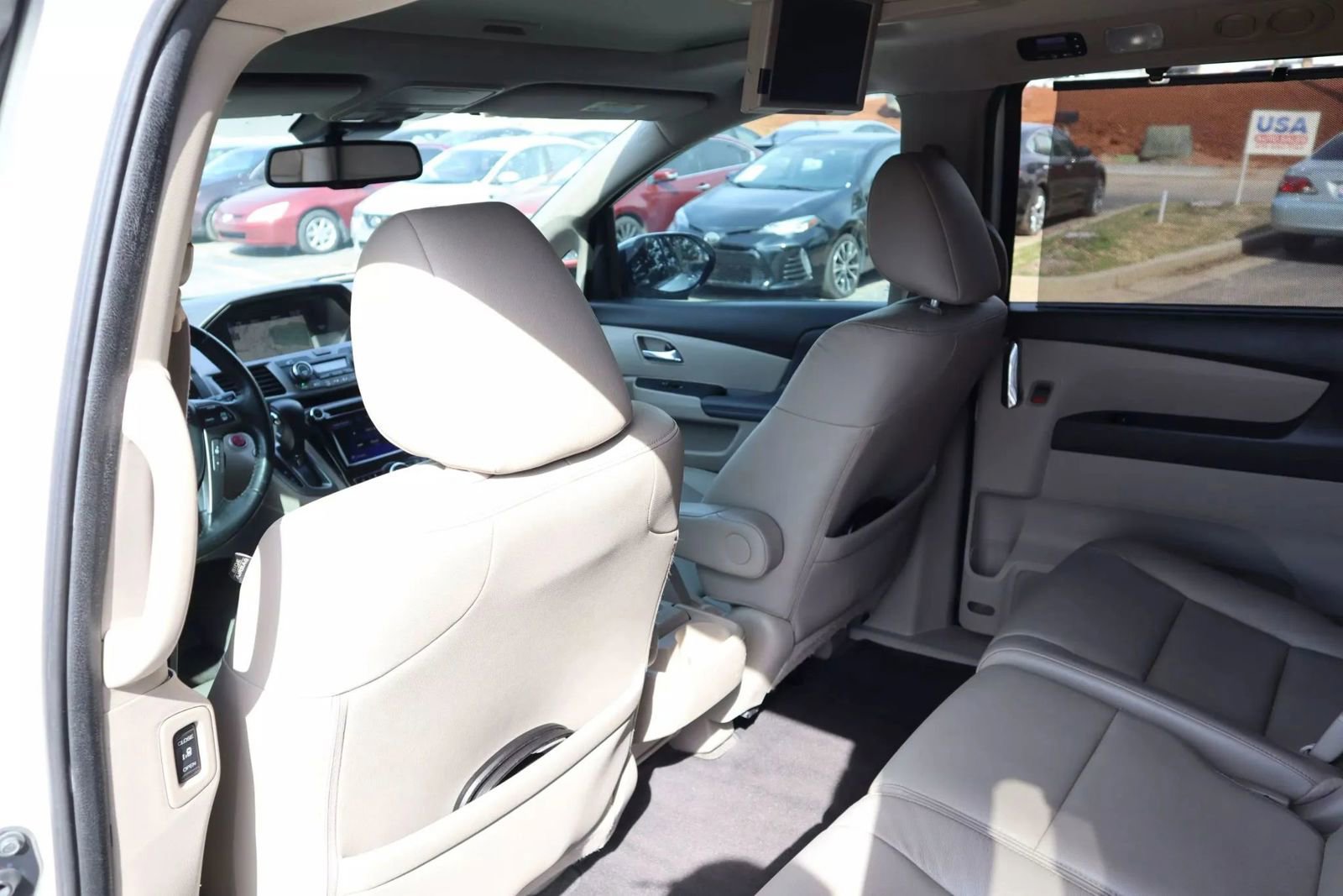 Used 2015 Honda Odyssey Touring image 10