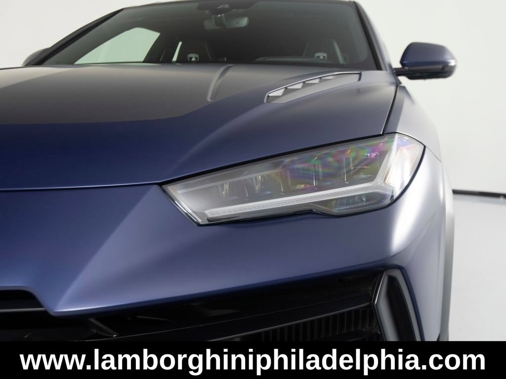 Used 2023 Lamborghini Urus Performante AWD/4WD image 48