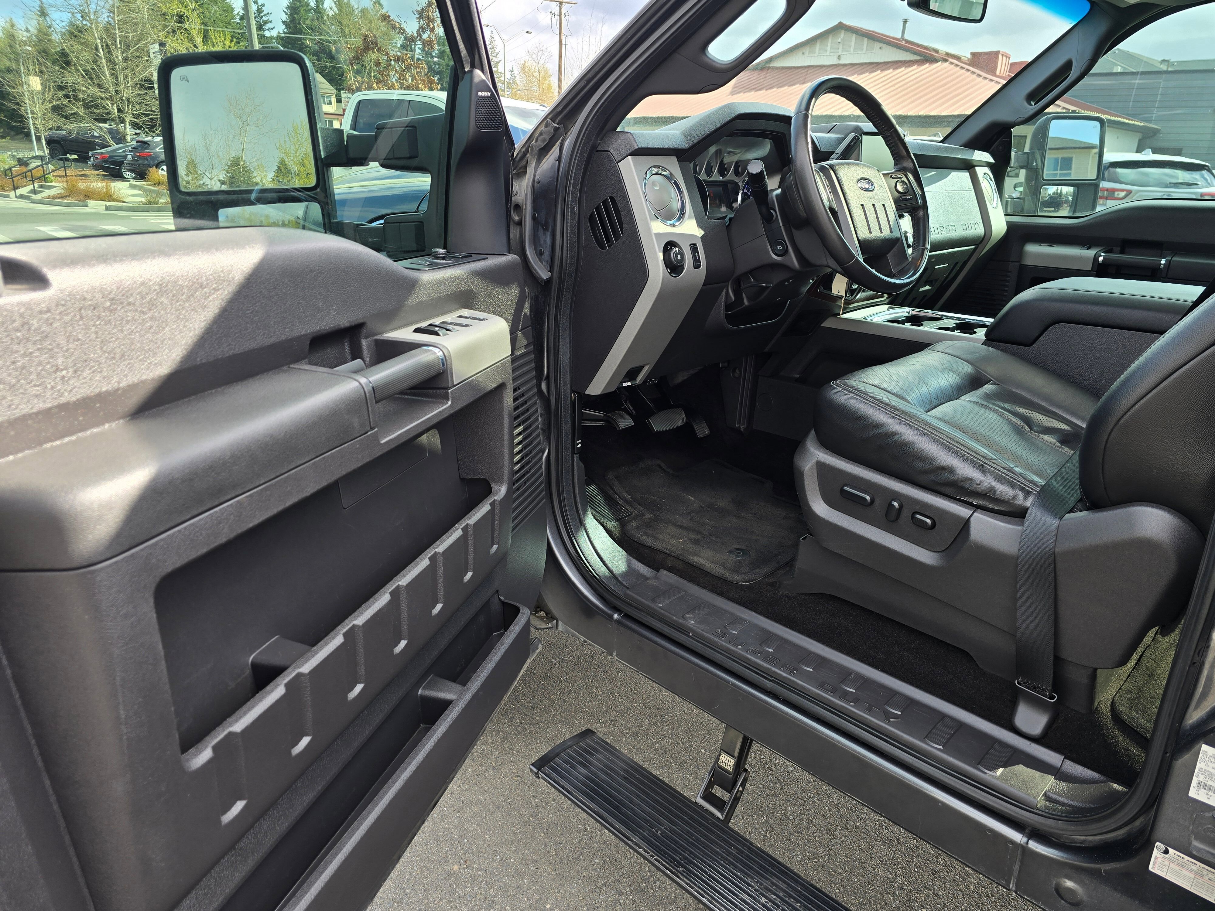 Used 2016 Ford F250 Lariat w/ Lariat Ultimate Package image 25