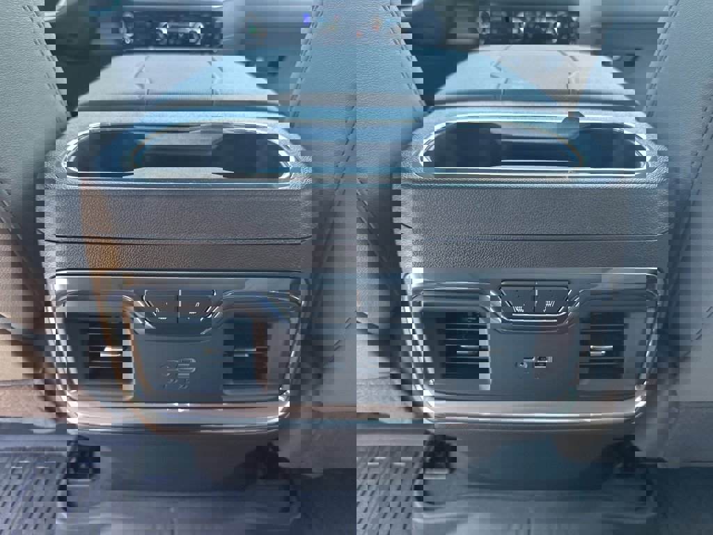 New 2026 GMC Sierra 1500 SLT w/ SLT Premium Package image 12