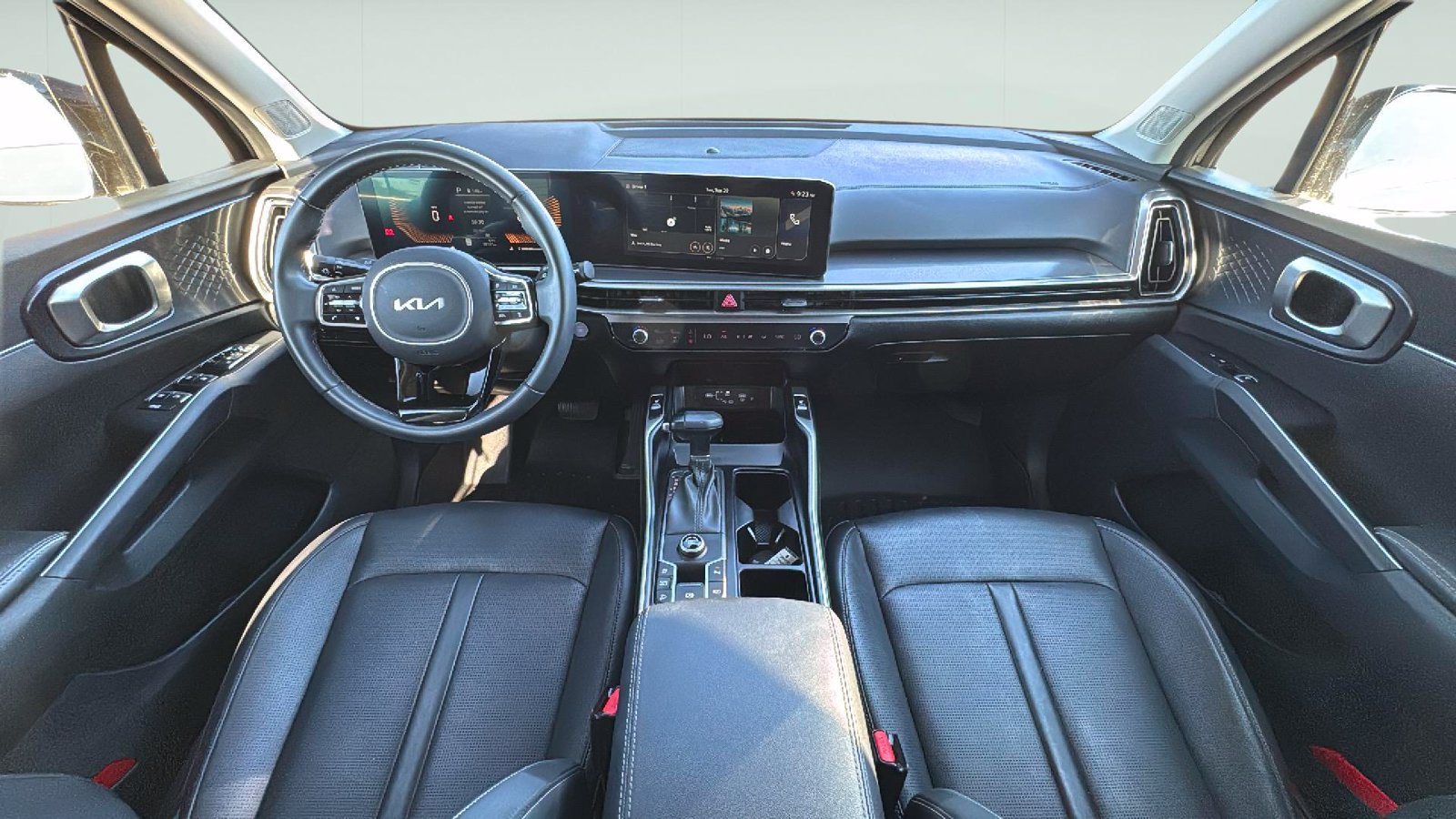 Used 2025 Kia Sorento S w/ Panoramic Sunroof Package FWD image 12