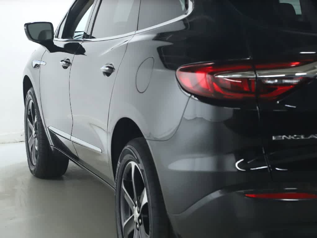 Used 2020 Buick Enclave Essence w/ Sport Touring Edition FWD image 44