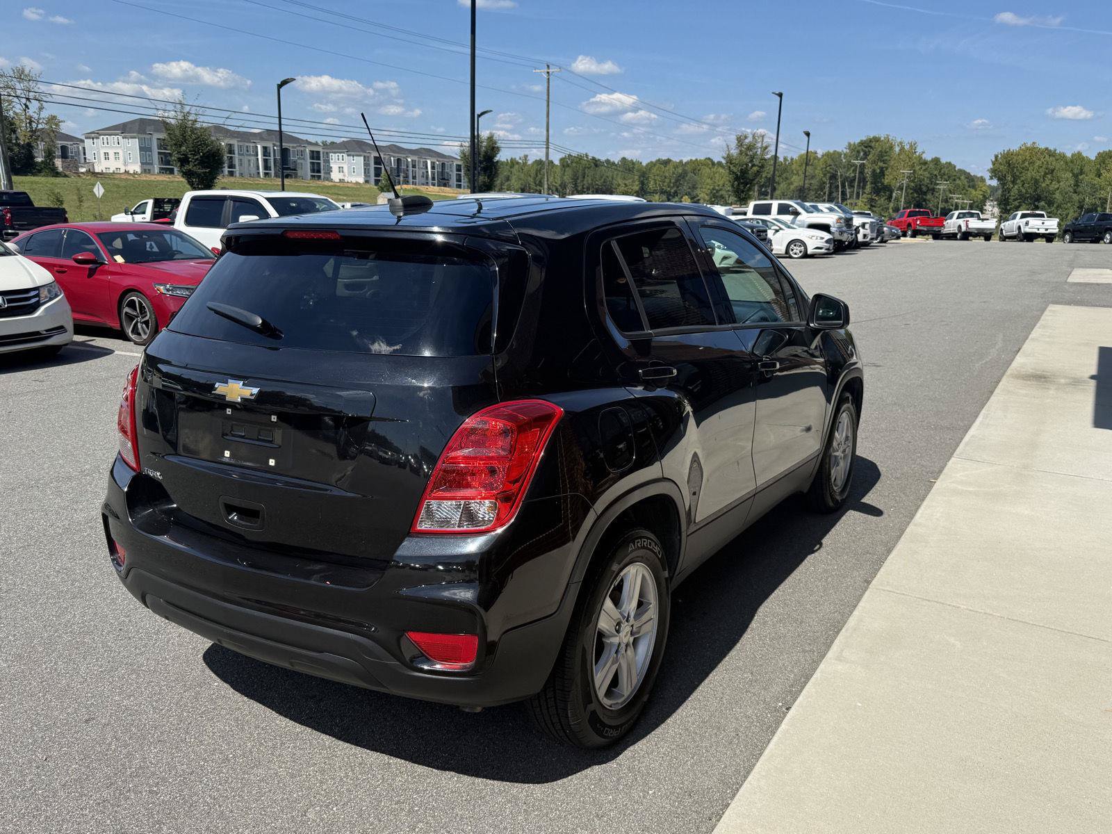 Used 2021 Chevrolet Trax LS w/ Tint and Cruise Package FWD image 28