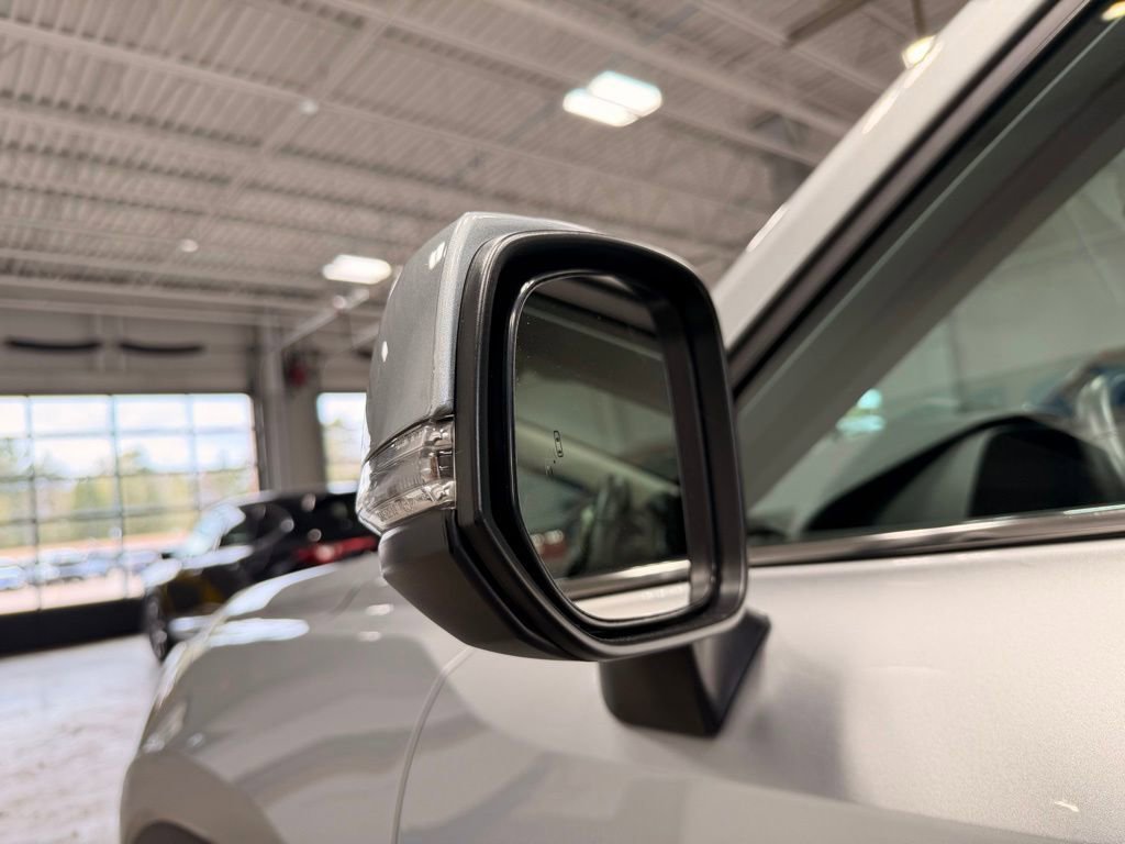 Used 2024 Toyota Grand Highlander AWD Hybrid image 12