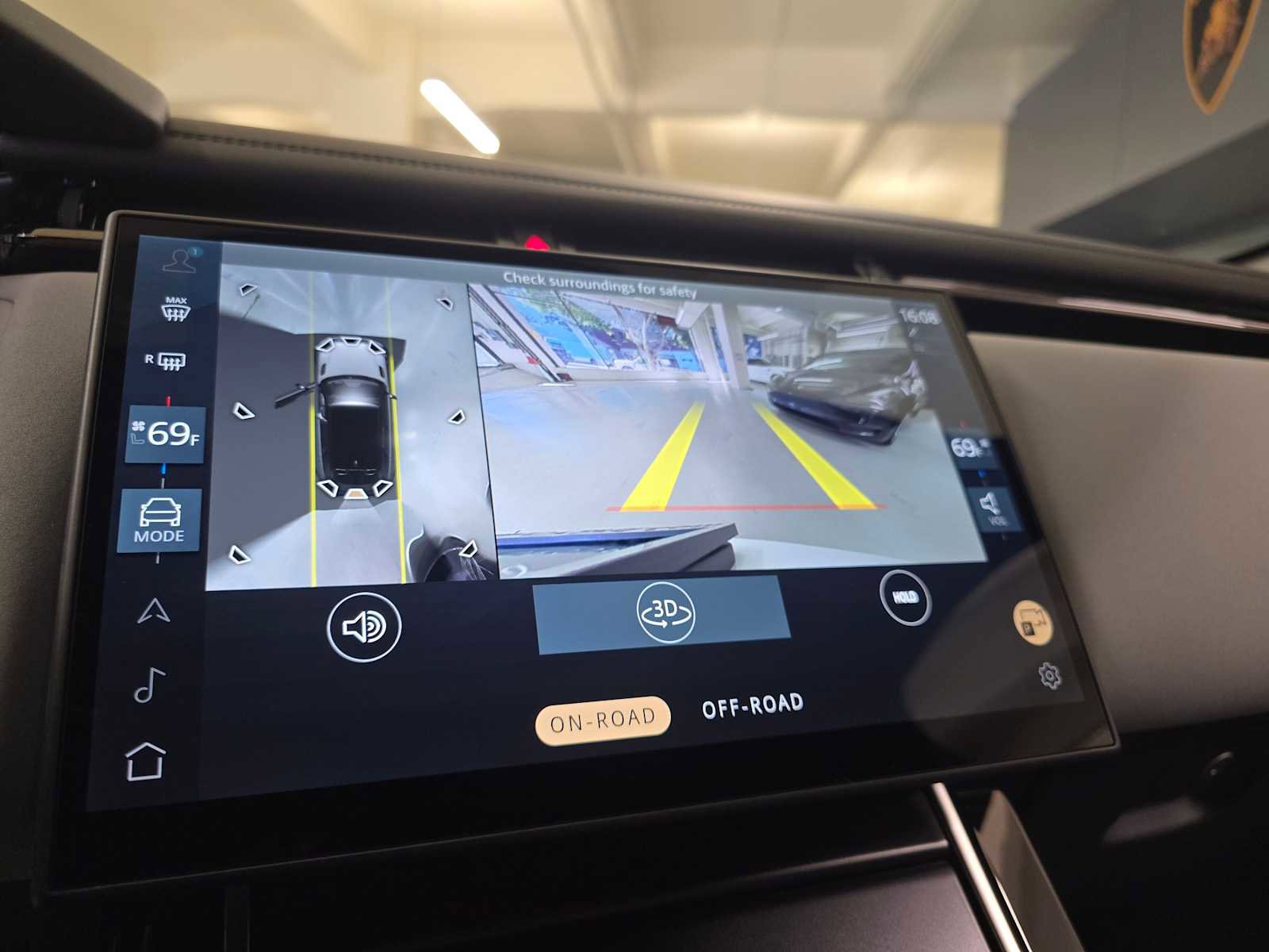 New 2026 Land Rover Range Rover Velar Dynamic SE image 30