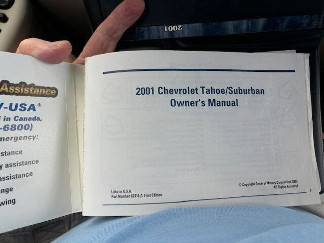Used 2001 Chevrolet Tahoe 4WD w/ LS Preferred Equipment Group image 15