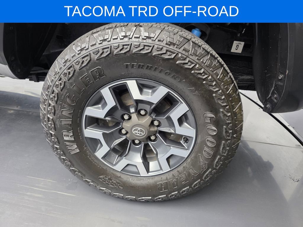 Used 2023 Toyota Tacoma TRD Off-Road w/ TRD Premium Off Road Package image 18