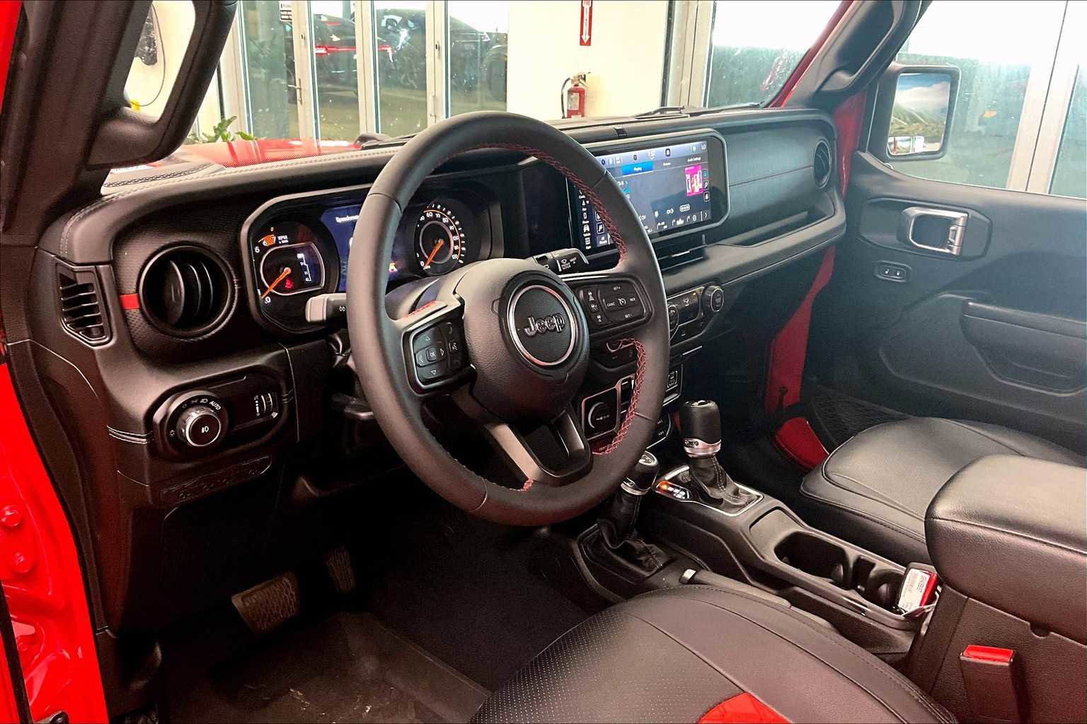 Used 2024 Jeep Wrangler Rubicon w/ XTREMEE 35" Tire Package image 15