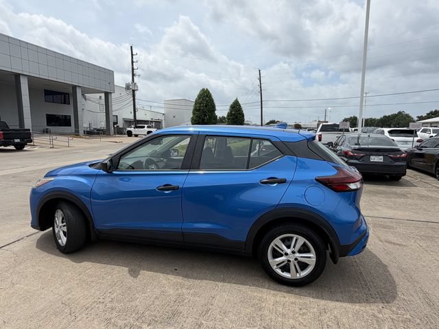 Used 2023 Nissan Kicks S FWD image 8