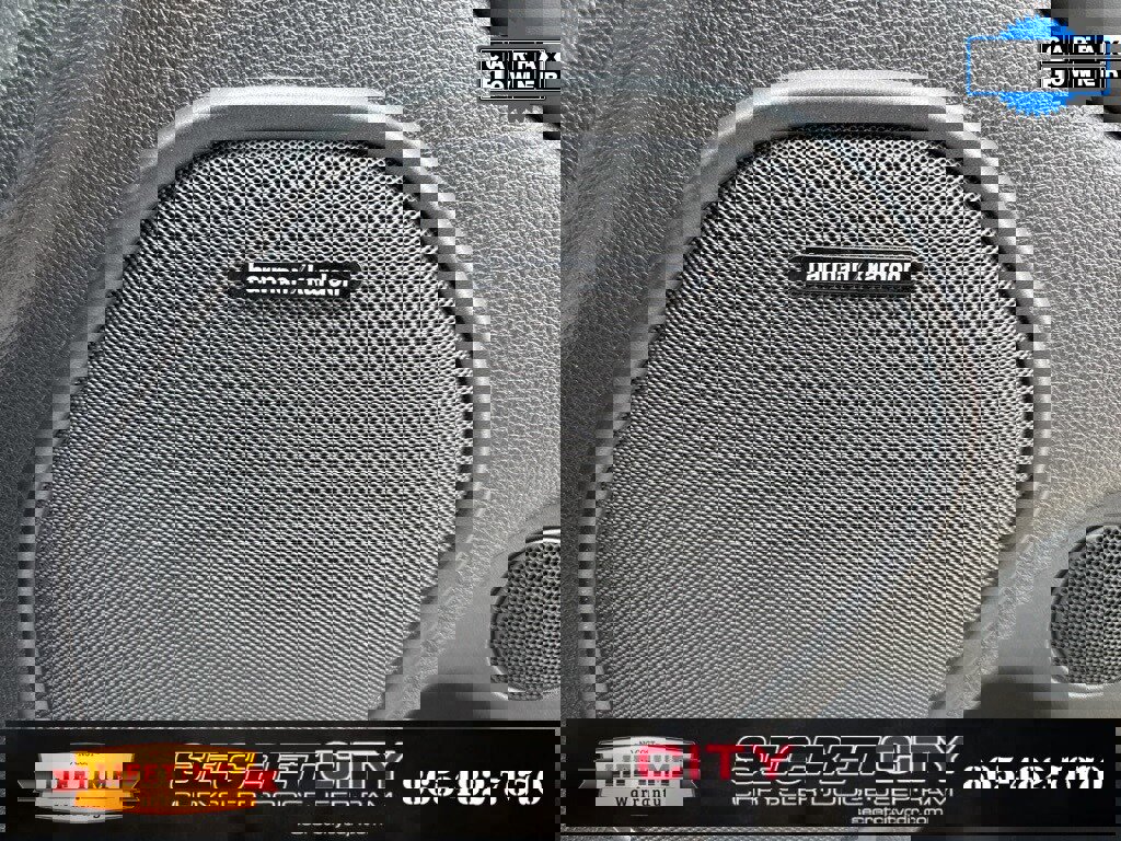 Used 2023 Dodge Durango R/T w/ Hemi Orange Plus Package image 13