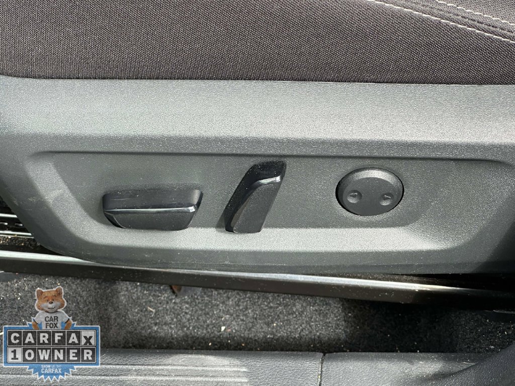 Certified 2026 Nissan Rogue SV AWD/4WD image 19